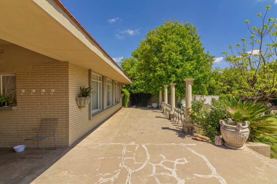 4 Bedroom Property for Sale in Wilgenhof Free State